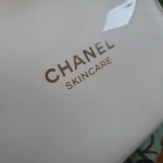 mini túi chanel đựng đồ trang điểm