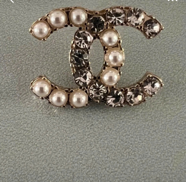 Bông tai Chanel vàng 18gắn Ngọc trai